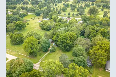407 Lincoln Park Boulevard, Rockford, IL 61102 - Photo 2