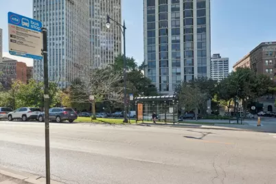 2650 N Lakeview Avenue #303, Chicago, IL 60614 - Photo 24