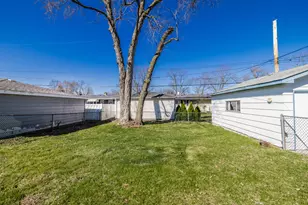 65 Indianwood Dr, Thornton, IL 60476 - Photo 18