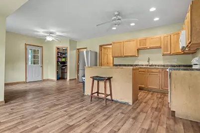 102 E North Street, Bellflower, IL 61724 - Photo 4