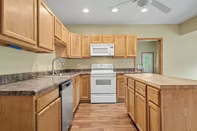 102 E North Street, Bellflower, IL 61724 - Photo 6