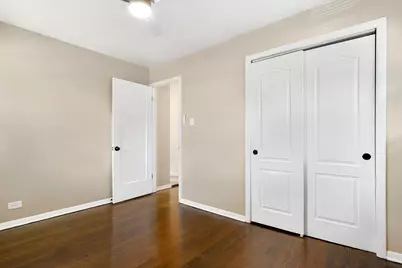 15641 S Park Avenue, South Holland, IL 60473 - Photo 8