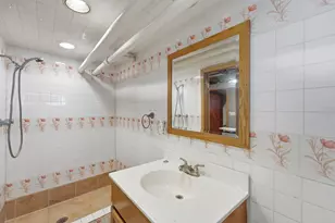 3829 W Addison St, Chicago, IL 60618 - Photo 26