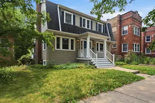 3829 W Addison St, Chicago, IL 60618 - Photo 2