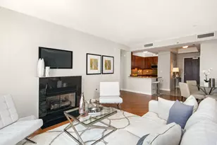 130 N Garland Ct, Chicago, IL 60602 - Photo 4