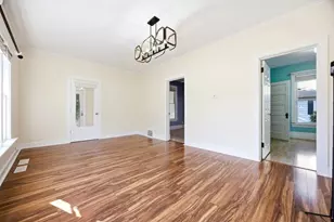 810 Wheeler St, Woodstock, IL 60098 - Photo 8