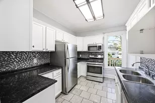 810 Wheeler St, Woodstock, IL 60098 - Photo 4