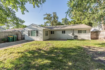 63 W Manchester Drive, Wheeling, IL 60090 - Photo 18