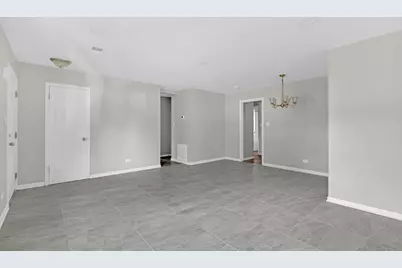 63 W Manchester Drive, Wheeling, IL 60090 - Photo 4