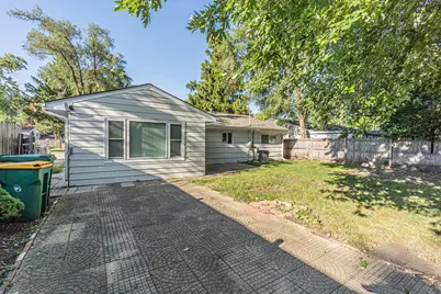 63 W Manchester Drive, Wheeling, IL 60090 - Photo 16