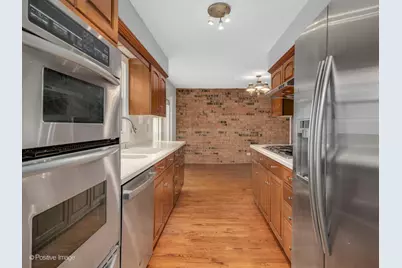 2S663 Avenue Normandy East, Oak Brook, IL 60523 - Photo 12