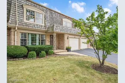 2S663 Avenue Normandy East, Oak Brook, IL 60523 - Photo 1