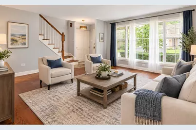 2S663 Avenue Normandy East, Oak Brook, IL 60523 - Photo 4