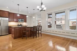 1057 W Berwyn Ave, Chicago, IL 60640 - Photo 8