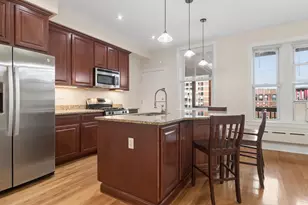 1057 W Berwyn Ave, Chicago, IL 60640 - Photo 10