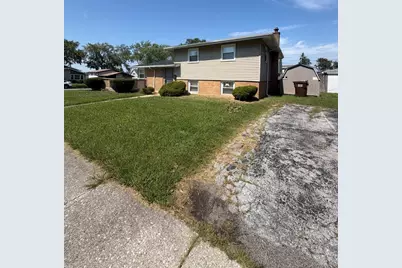 16767 Sunset Ridge Drive, Country Club Hills, IL 60478 - Photo 2