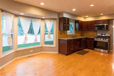 901 Providence Lane, Buffalo Grove, IL 60089 - Photo 14