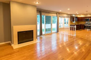 901 Providence Ln, Buffalo Grove, IL 60089 - Photo 12