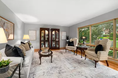 22W126 Buena Vista Drive, Glen Ellyn, IL 60137 - Photo 8