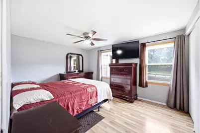 1074 Bristol Court, Streamwood, IL 60107 - Photo 10