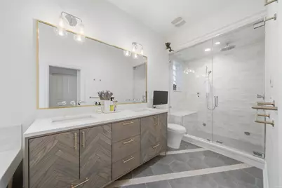 952 N Racine Avenue, Chicago, IL 60642 - Photo 10