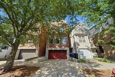 952 N Racine Avenue, Chicago, IL 60642 - Photo 1