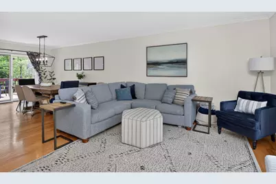 1905 Cheshire Lane, Wheaton, IL 60189 - Photo 2