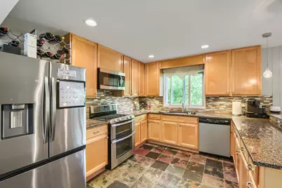 4511 Crab Orchard Drive, Hoffman Estates, IL 60192 - Photo 10
