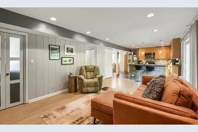 4511 Crab Orchard Drive, Hoffman Estates, IL 60192 - Photo 16