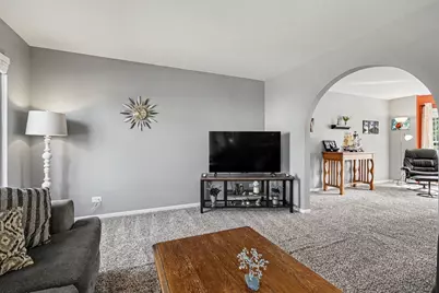 1067 Vermillion Street, Plano, IL 60545 - Photo 4