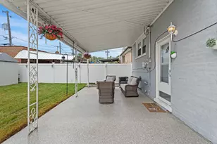 9528 S Manistee Ave, Chicago, IL 60617 - Photo 22