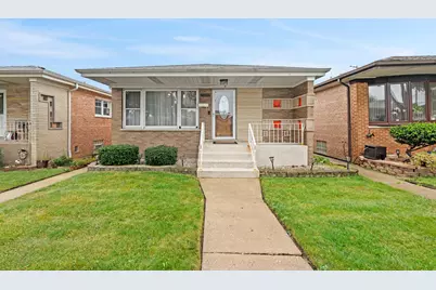 9528 S Manistee Avenue, Chicago, IL 60617 - Photo 1