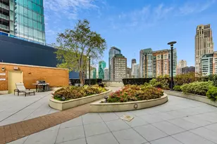 420 E Waterside Dr, Chicago, IL 60601 - Photo 48