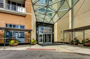 420 E Waterside Dr, Chicago, IL 60601 - Photo 4