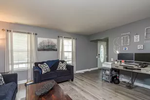 113 Oakton Ln, Lake Villa, IL 60046 - Photo 2