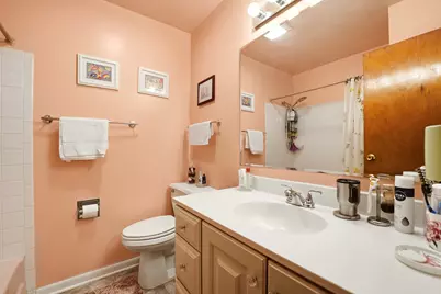 6429 Taylor Drive, Woodridge, IL 60517 - Photo 14