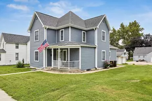 1118 10th Ave, Fulton, IL 61252 - Photo 2