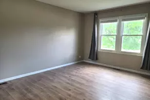 4112 Crimson Dr, Hoffman Estates, IL 60192 - Photo 8