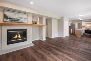 18153 W Banbury Dr, Gurnee, IL 60031 - Photo 14
