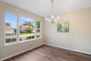 18153 W Banbury Dr, Gurnee, IL 60031 - Photo 8