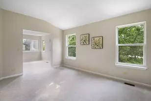 18153 W Banbury Dr, Gurnee, IL 60031 - Photo 18