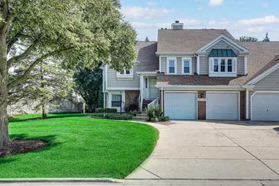 353 Covington Terrace, Buffalo Grove, IL 60089 - Photo 2