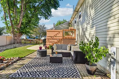256 Meadows Drive, Sugar Grove, IL 60554 - Photo 22