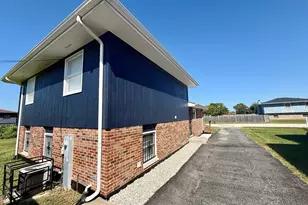 931 Miller Pl, Phoenix, IL 60426 - Photo 18