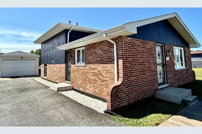 931 Miller Place, Phoenix, IL 60426 - Photo 2