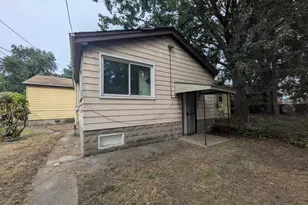 11527 S Parnell Ave, Chicago, IL 60628 - Photo 2