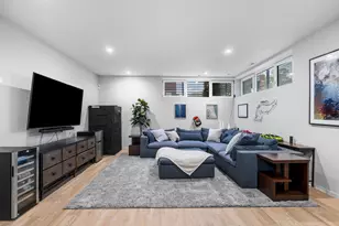1300 N Claremont Ave, Chicago, IL 60622 - Photo 26
