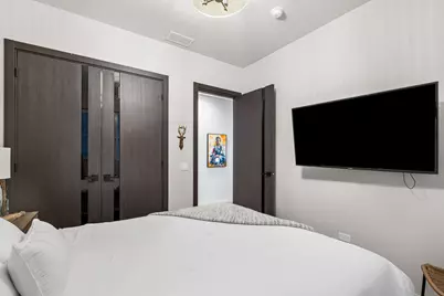1300 N Claremont Avenue #1E, Chicago, IL 60622 - Photo 20