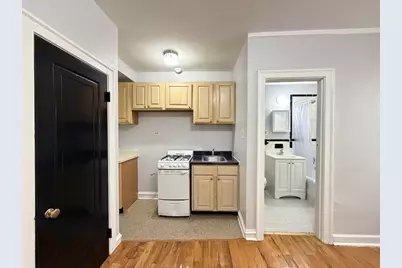 917 W Eastwood Avenue #418, Chicago, IL 60640 - Photo 2