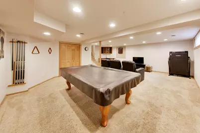 1914 N Burke Drive, Arlington Heights, IL 60004 - Photo 36